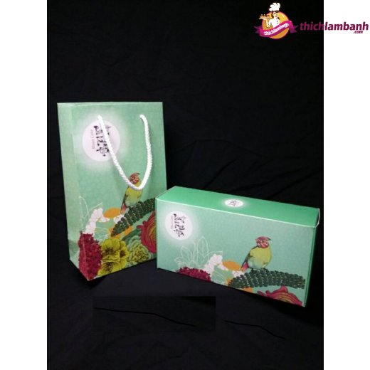 Hộp giấy xách đứng 2 bánh 250/300g