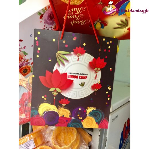 Hộp giấy 4 bánh cắt