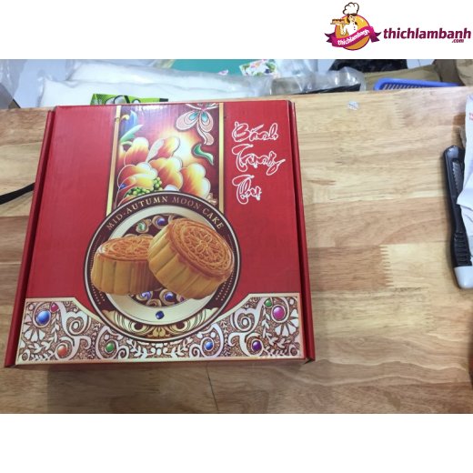 Hộp giấy trung thu 4 bánh dày