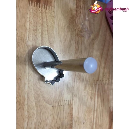 Cây nhấn mặt bánh dứa inox