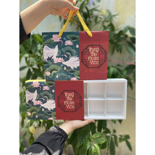 Hộp Trung Thu 6 bánh 100g Đoàn Viên đỏ hạc