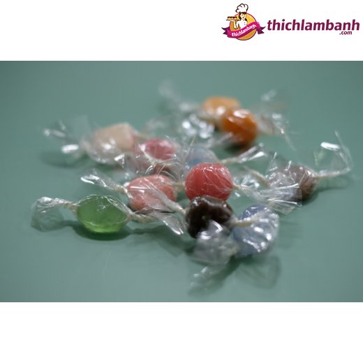 Giấy gói kẹo/ mứt bóng kính 10x10cm