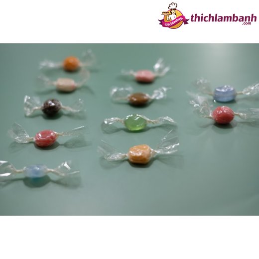 Giấy gói kẹo/ mứt bóng kính 10x10cm