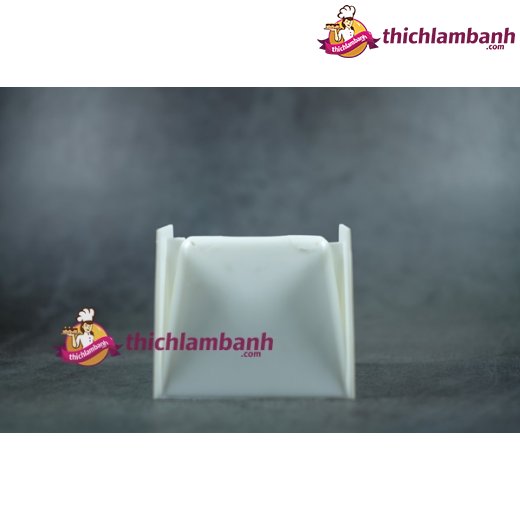 Khuôn bánh giò nhựa