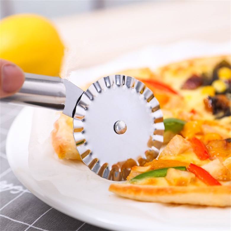 Dao lăn răng cưa cắt pizza lưỡi 6.5cm