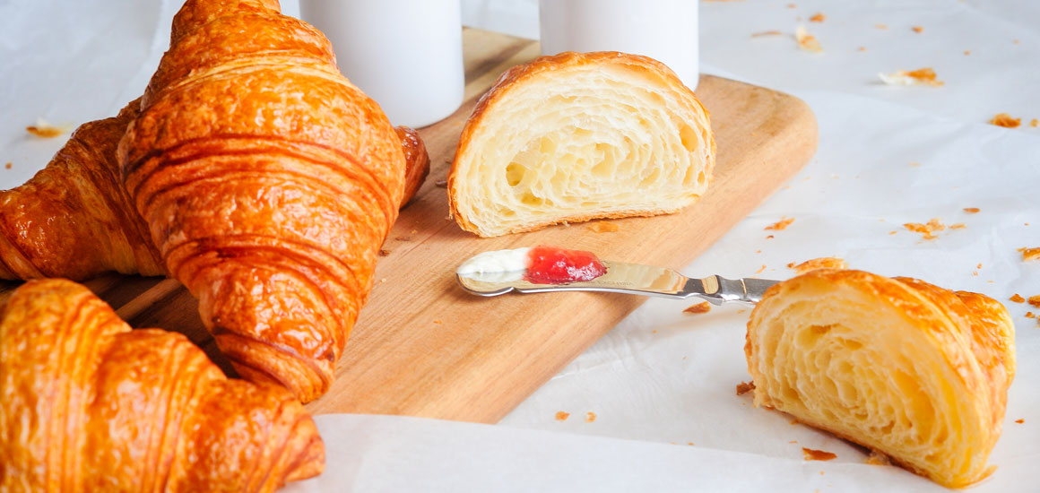 Tấm Cán Puff Pastry 2kg – 5 Tấm