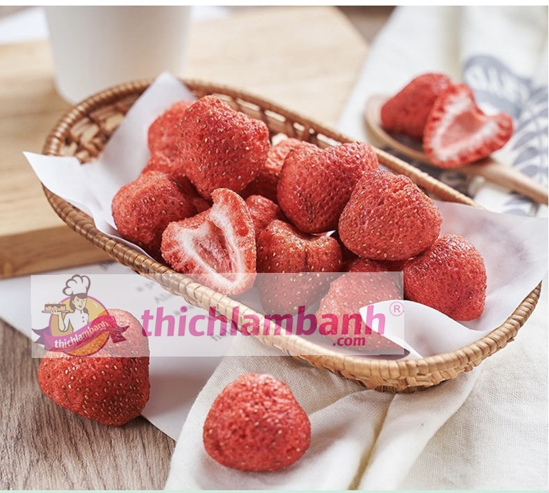 Dâu Tây Nguyên Quả Sấy Giòn 50g