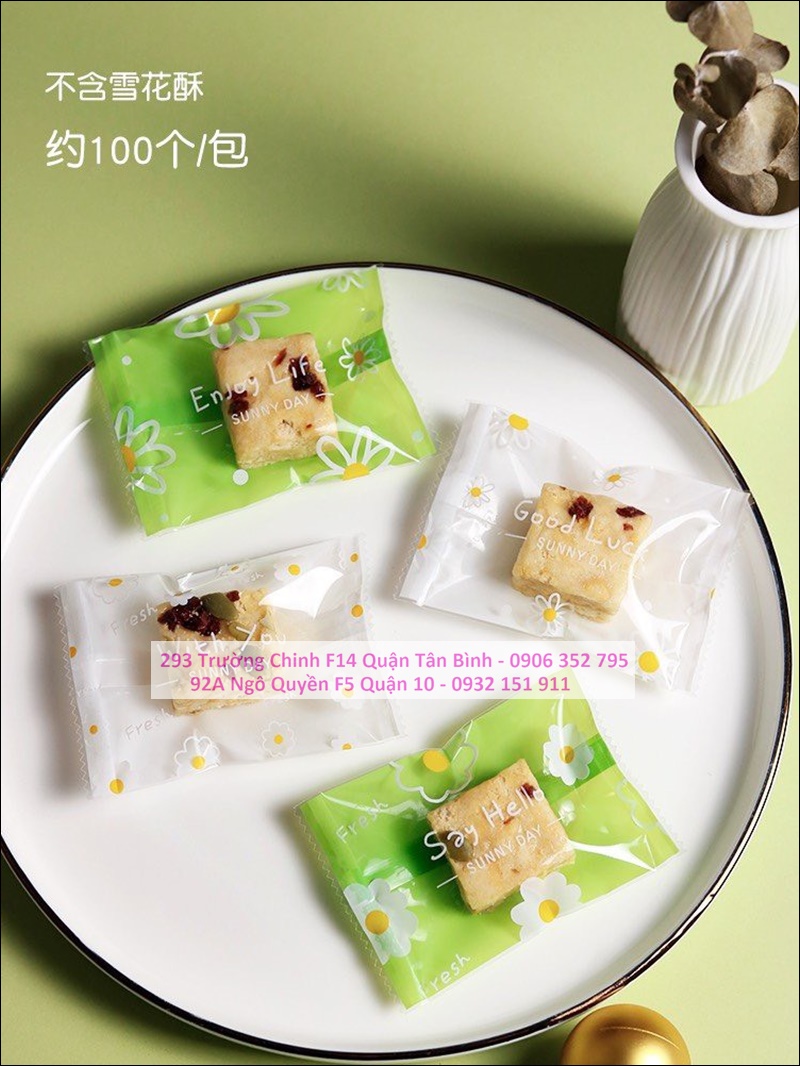 Túi hàn Cúc trắng nền xanh 7*10cm