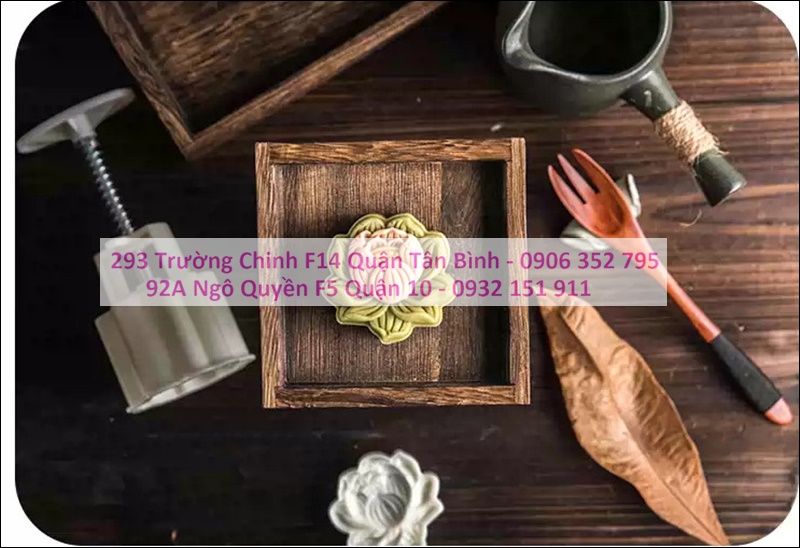 Khuôn lò xo trung thu hoa sen 1 mặt nhỏ