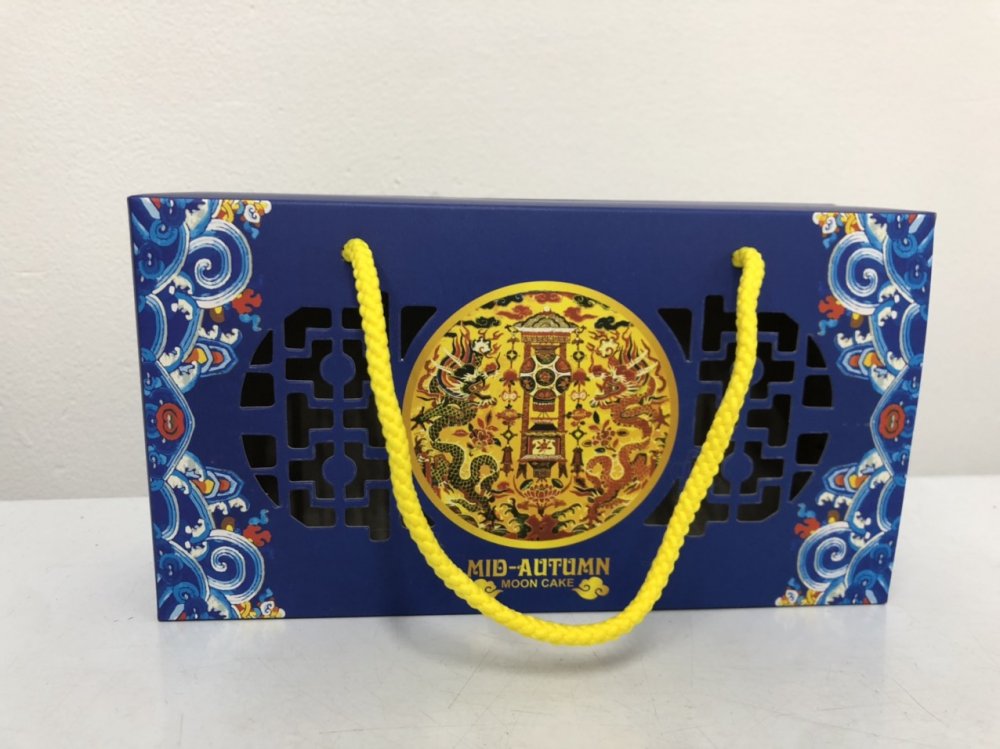 Hộp trung thu 2022 - Moon Cake 2 Bánh ( size bánh 150- 250 gr)