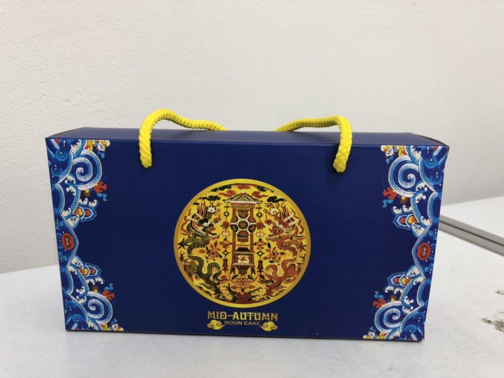 Hộp trung thu 2022 - Moon Cake 2 Bánh ( size bánh 150- 250 gr)