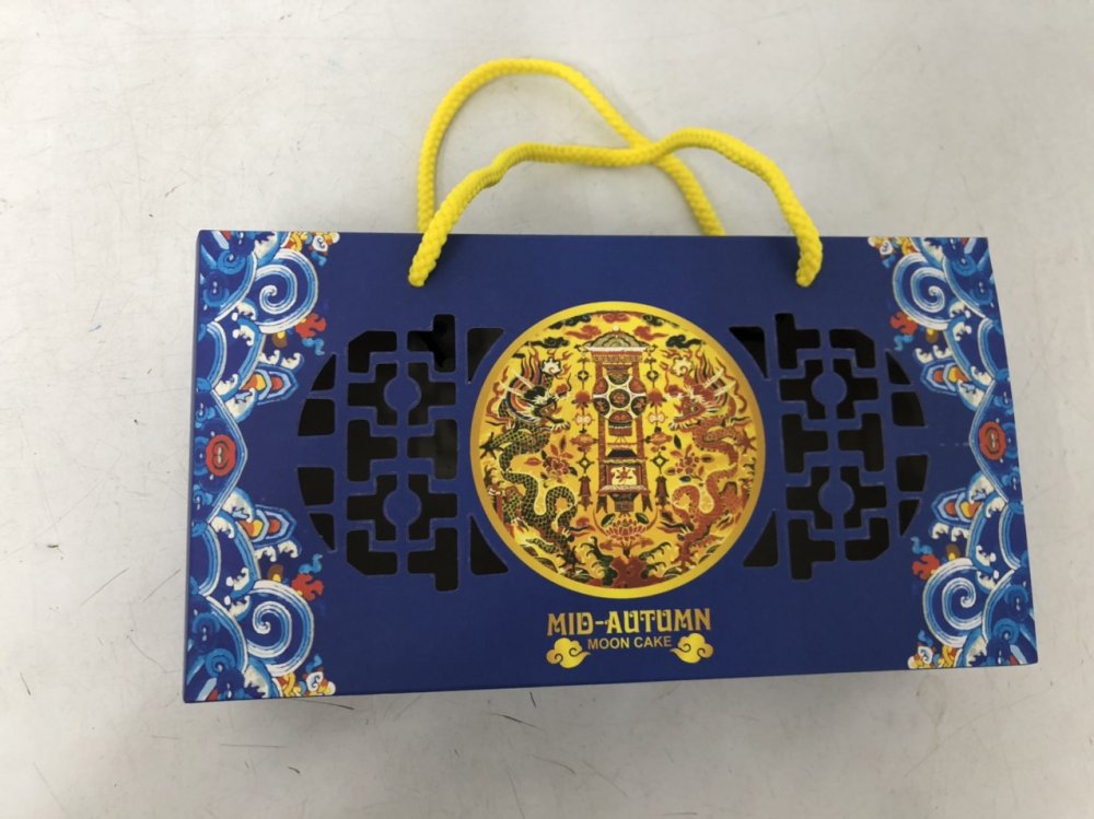 Hộp trung thu 2022 - Moon Cake 2 Bánh ( size bánh 150- 250 gr)