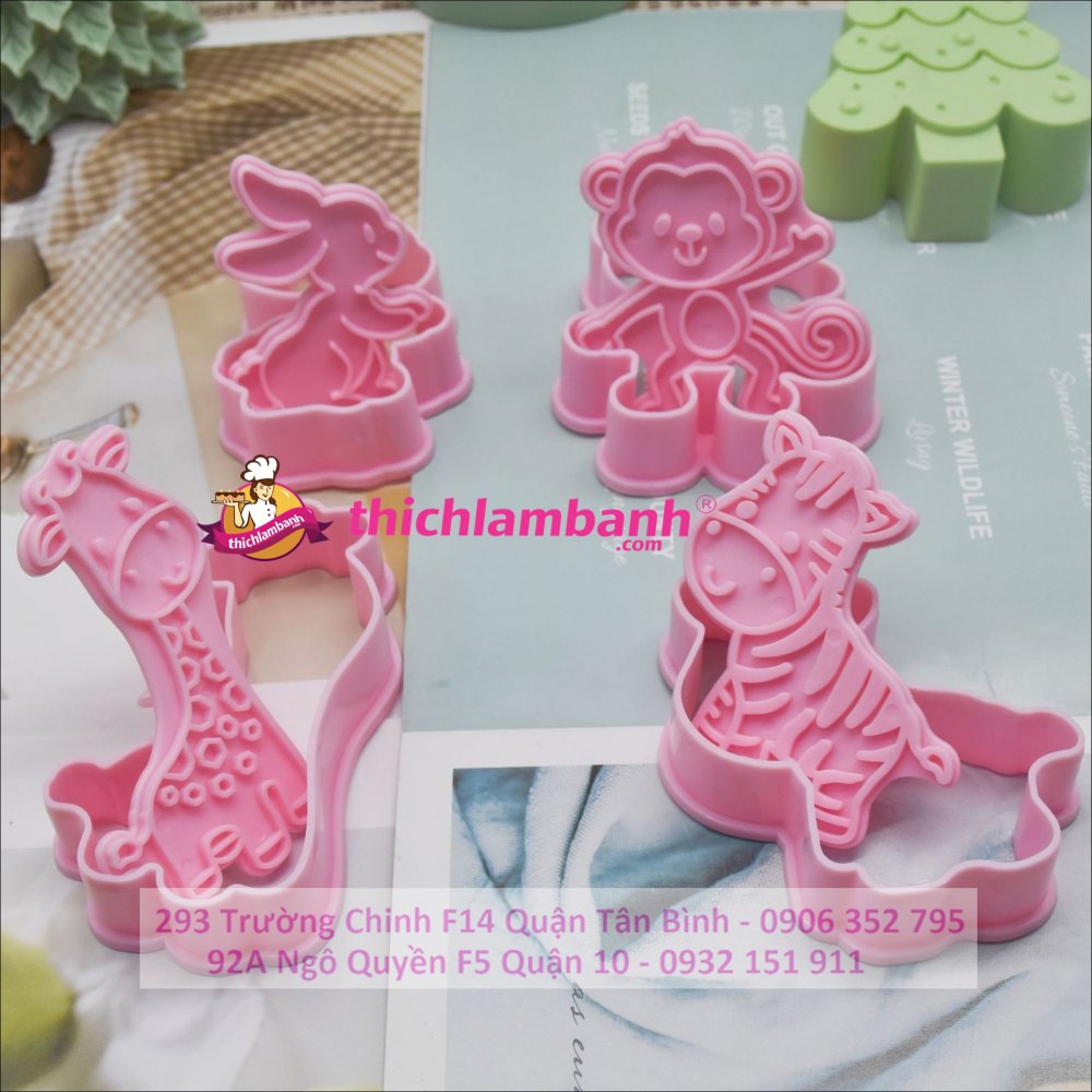 Bộ 4 Nhấn Bánh Quy Thú cưng (Thỏ, Khỉ, Ngựa, Hươu cao cổ) / Cookie Cutters B63