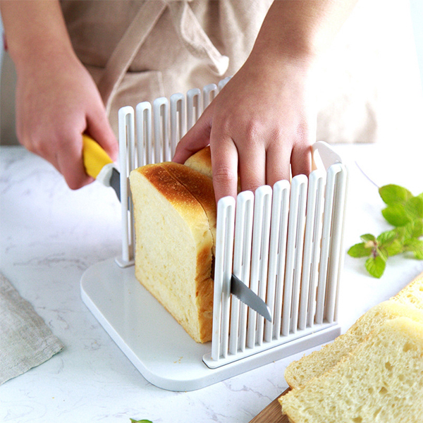 Dụng cụ cắt lát bánh mì sandwich