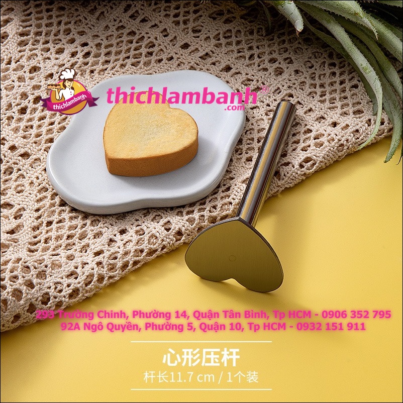 Cây Nhấn Bánh Dứa Hình Tim