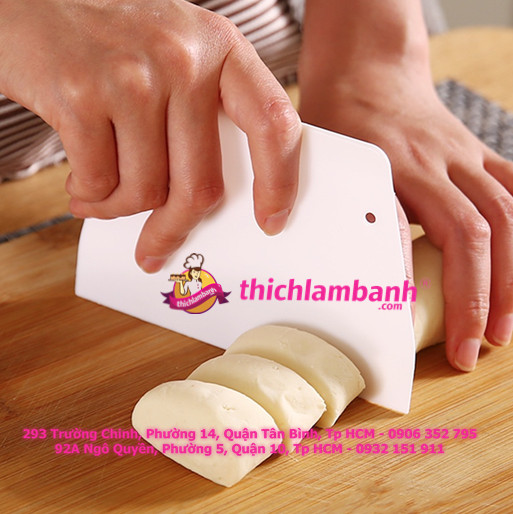 Miếng chà láng cắt bột hình thang nhỏ 13cm